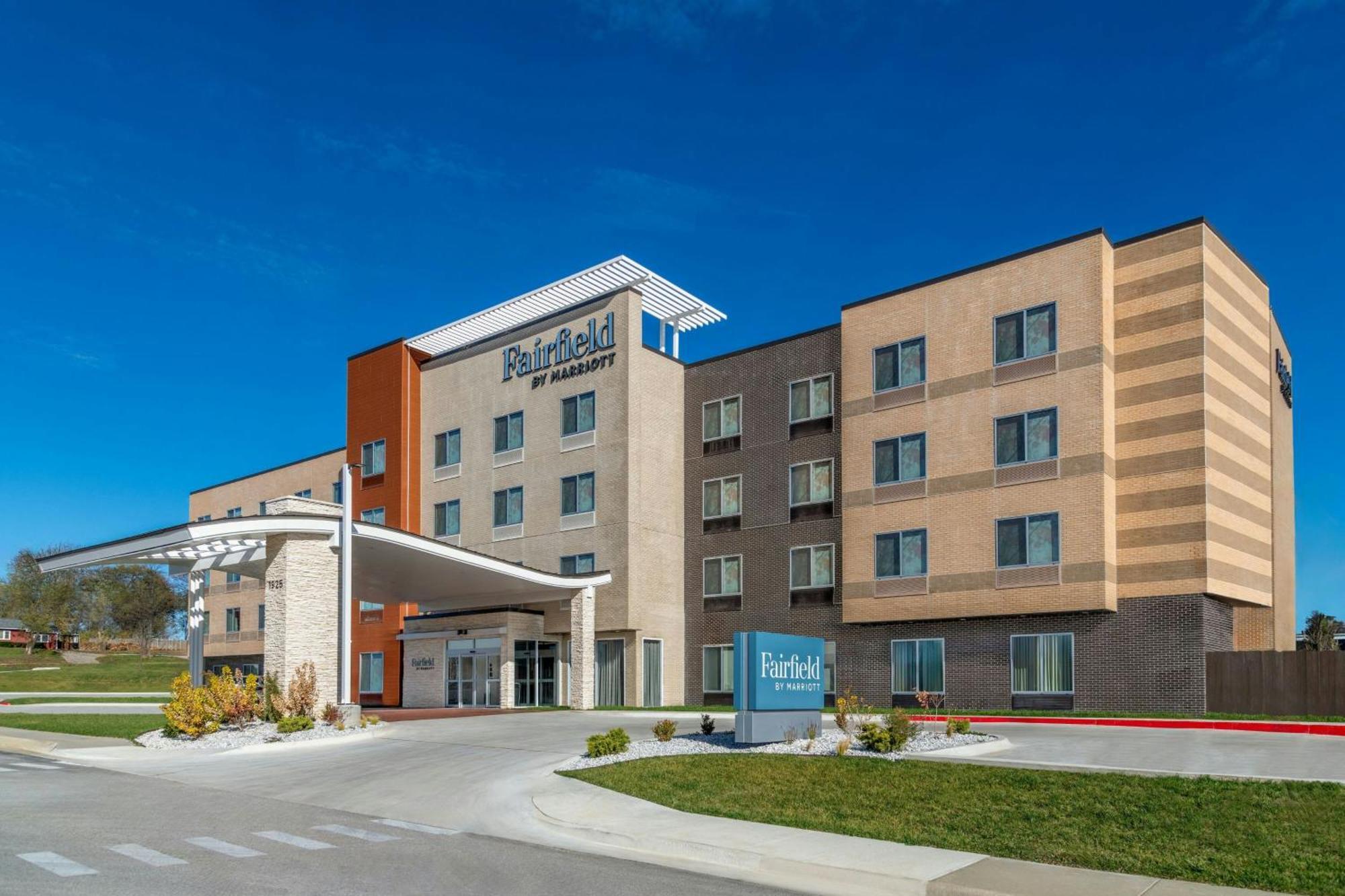 Fairfield By Marriott Inn & Suites Kansas City At The Legends Buitenkant foto